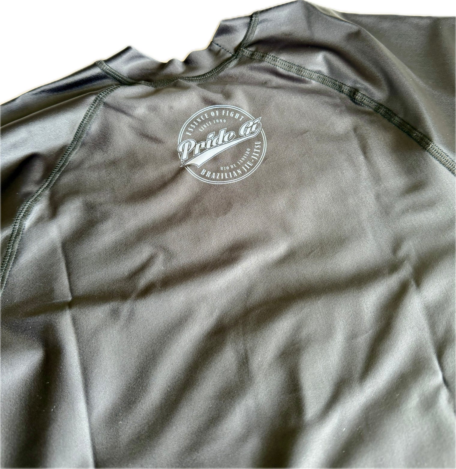 PRIDE Fightwear rash guard - short sleeve
