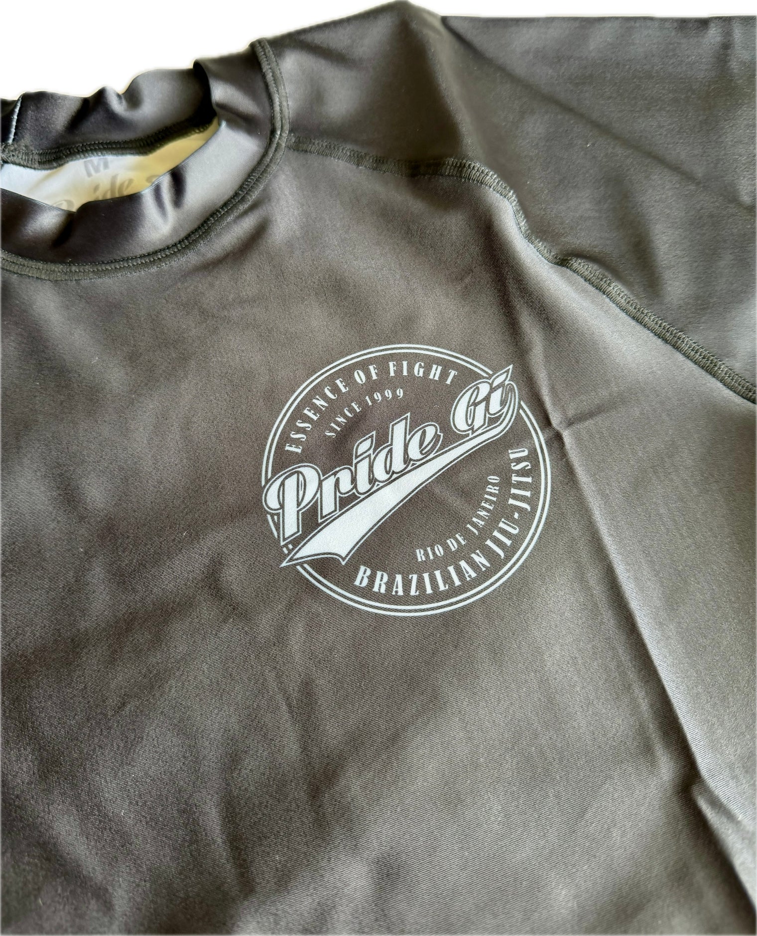 PRIDE Fightwear rash guard - short sleeve